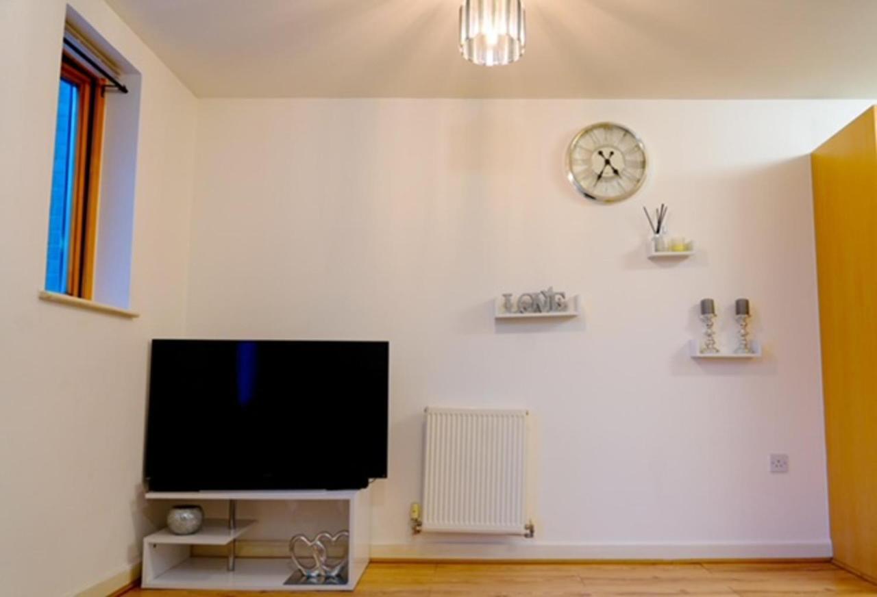 1 Bed - Sleeps 2 - 7 Min Walk To Hackney Station Daire Londra Dış mekan fotoğraf